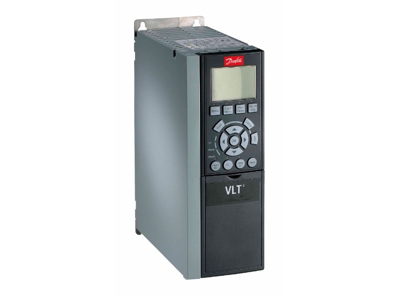 131B0077 DANFOSS FC302 1,5KW 4.1A 3P AC 380-480V FC-302P1K5T5E20H2XGXXXXSXXXXAXBXCXXXXDX